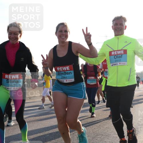 03.10.2025 - Köhlbrandbrückenlauf Luisa Fischer http://msf.ph/oto/8995012 03.10.2025 10:24:49 Position 3 2429, 2419, 2261, 3413, 2412 meine-sportfotos.de