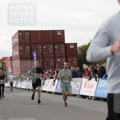03.10.2025 - Köhlbrandbrückenlauf Yannick Fuchs http://msf.ph/oto/8995023 03.10.2025 16:04:59 Ziel 7168, 7222, 7270, 7428, 7448, 7772, 9191, 9584 meine-sportfotos.de