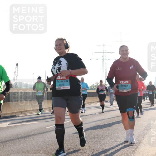 03.10.2025 - Köhlbrandbrückenlauf Luisa Fischer http://msf.ph/oto/8995054 03.10.2025 10:24:55 Position 3 2596, 2453, 3370, 2667, 1 meine-sportfotos.de