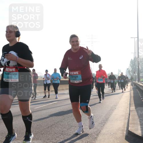 03.10.2025 - Köhlbrandbrückenlauf Luisa Fischer http://msf.ph/oto/8995058 03.10.2025 10:24:55 Position 3 3370, 2667 meine-sportfotos.de