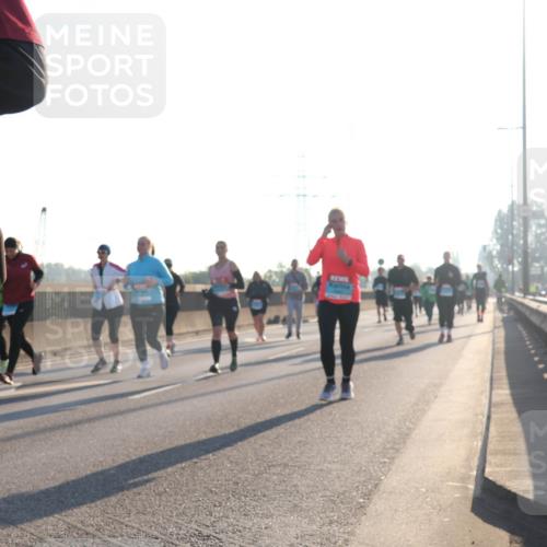 03.10.2025 - Köhlbrandbrückenlauf Luisa Fischer http://msf.ph/oto/8995067 03.10.2025 10:24:57 Position 3  meine-sportfotos.de