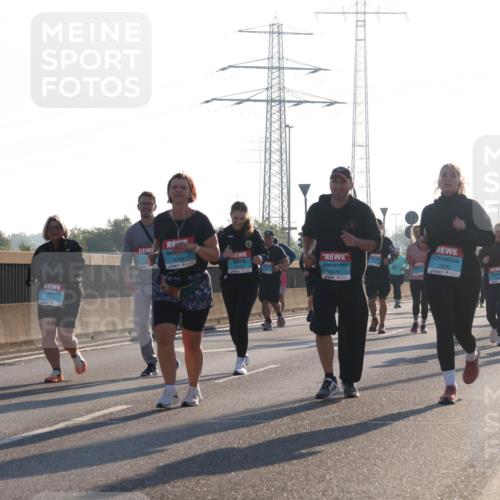 03.10.2025 - Köhlbrandbrückenlauf Luisa Fischer http://msf.ph/oto/8995088 03.10.2025 10:24:59 Position 3  meine-sportfotos.de