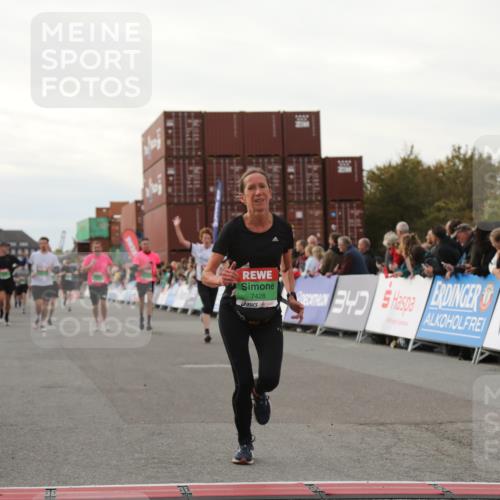 03.10.2025 - Köhlbrandbrückenlauf Yannick Fuchs http://msf.ph/oto/8995095 03.10.2025 16:05:02 Ziel 7168, 7221, 7239, 7270, 7428, 7448, 7772, 8779, 9191, 9584 meine-sportfotos.de