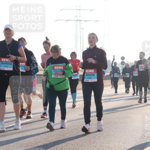 03.10.2025 - Köhlbrandbrückenlauf Luisa Fischer http://msf.ph/oto/8995141 03.10.2025 10:25:07 Position 3 2553, 59, 1982, 2550 meine-sportfotos.de