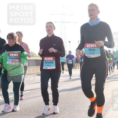 03.10.2025 - Köhlbrandbrückenlauf Luisa Fischer http://msf.ph/oto/8995153 03.10.2025 10:25:08 Position 3 2569, 1982, 2550 meine-sportfotos.de