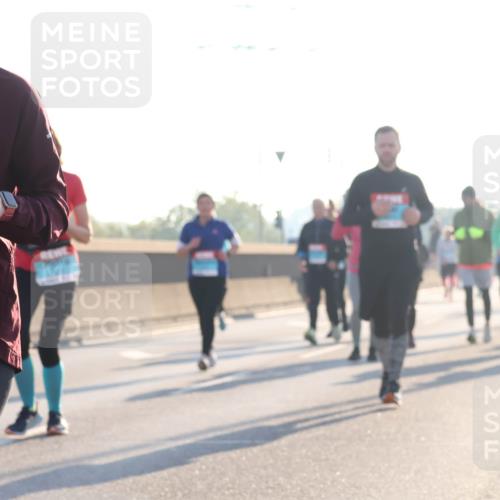 03.10.2025 - Köhlbrandbrückenlauf Luisa Fischer http://msf.ph/oto/8995167 03.10.2025 10:25:09 Position 3 1982 meine-sportfotos.de