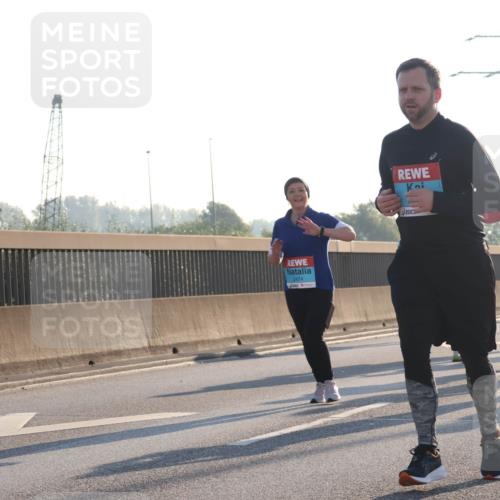 03.10.2025 - Köhlbrandbrückenlauf Luisa Fischer http://msf.ph/oto/8995193 03.10.2025 10:25:12 Position 3 5, 2474 meine-sportfotos.de