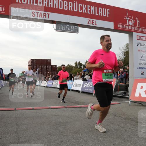03.10.2025 - Köhlbrandbrückenlauf Yannick Fuchs http://msf.ph/oto/8995232 03.10.2025 16:05:07 Ziel 7201, 7221, 7239, 7448, 7772, 8779, 8995, 9114, 9191, 9690 meine-sportfotos.de