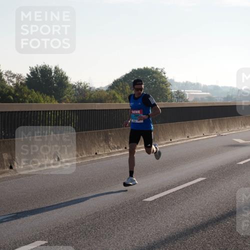 03.10.2025 - Köhlbrandbrückenlauf Fabian Wolf http://msf.ph/oto/8995265 03.10.2025 09:10:43 Position 3  meine-sportfotos.de