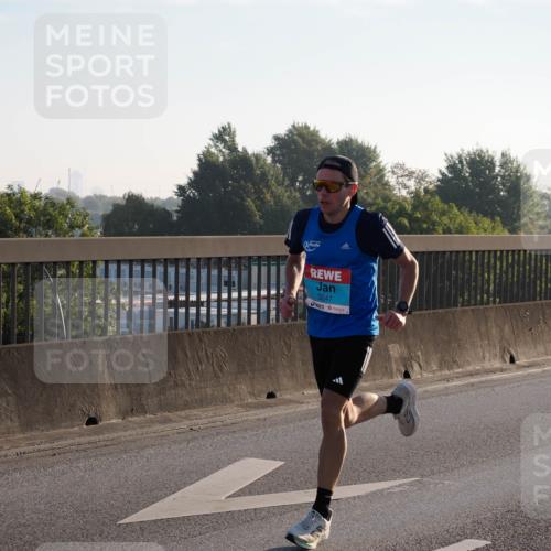 03.10.2025 - Köhlbrandbrückenlauf Fabian Wolf http://msf.ph/oto/8995290 03.10.2025 09:10:44 Position 3 3247 meine-sportfotos.de