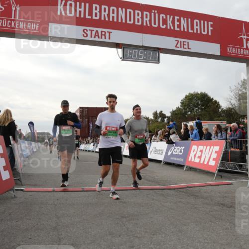03.10.2025 - Köhlbrandbrückenlauf Yannick Fuchs http://msf.ph/oto/8995294 03.10.2025 16:05:09 Ziel 7201, 7207, 7221, 7239, 7403, 7448, 7772, 8779, 8995, 9114, 9191, 9592, 9690 meine-sportfotos.de