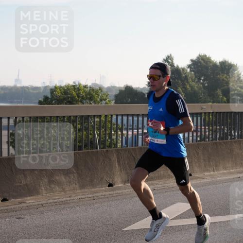 03.10.2025 - Köhlbrandbrückenlauf Fabian Wolf http://msf.ph/oto/8995296 03.10.2025 09:10:44 Position 3 3247 meine-sportfotos.de