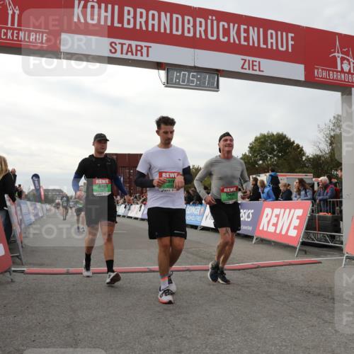 03.10.2025 - Köhlbrandbrückenlauf Yannick Fuchs http://msf.ph/oto/8995316 03.10.2025 16:05:09 Ziel 7201, 7207, 7221, 7239, 7403, 7448, 7772, 8779, 8995, 9114, 9191, 9592, 9690 meine-sportfotos.de