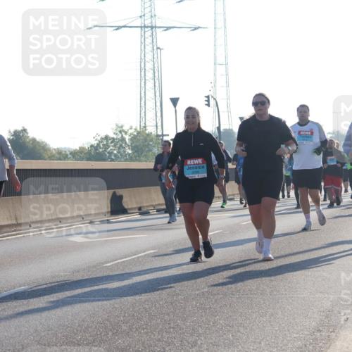 03.10.2025 - Köhlbrandbrückenlauf Luisa Fischer http://msf.ph/oto/8995319 03.10.2025 10:25:27 Position 3 2199, 3098 meine-sportfotos.de