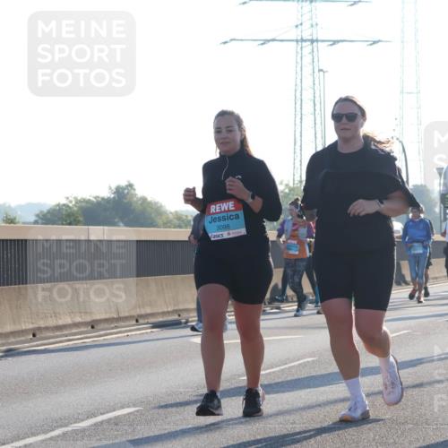 03.10.2025 - Köhlbrandbrückenlauf Luisa Fischer http://msf.ph/oto/8995342 03.10.2025 10:25:29 Position 3 3098, 2619 meine-sportfotos.de