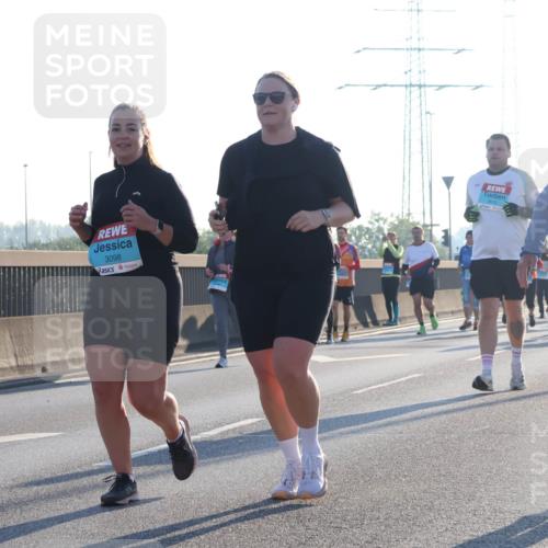 03.10.2025 - Köhlbrandbrückenlauf Luisa Fischer http://msf.ph/oto/8995359 03.10.2025 10:25:31 Position 3 3098, 2971 meine-sportfotos.de