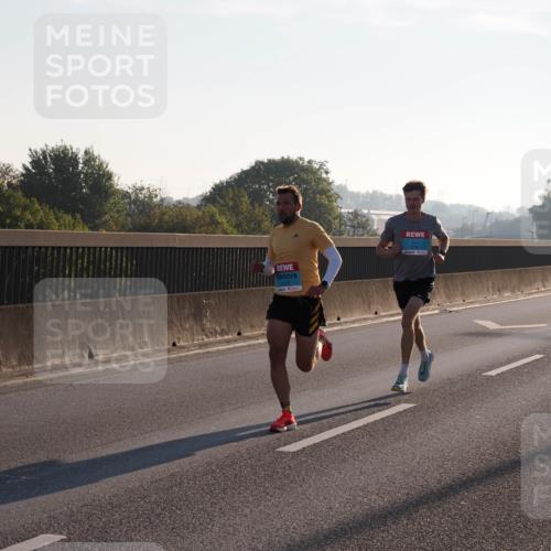 03.10.2025 - Köhlbrandbrückenlauf Fabian Wolf http://msf.ph/oto/8995417 03.10.2025 09:11:03 Position 3 3590 meine-sportfotos.de
