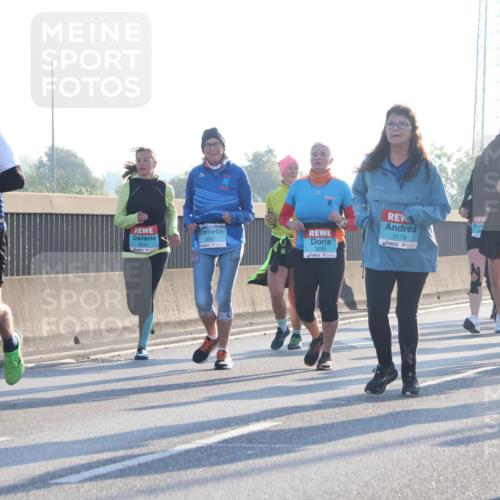 03.10.2025 - Köhlbrandbrückenlauf Luisa Fischer http://msf.ph/oto/8995421 03.10.2025 10:25:38 Position 3 3092, 2547, 3093, 2178, 2179 meine-sportfotos.de