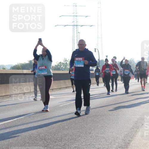 03.10.2025 - Köhlbrandbrückenlauf Luisa Fischer http://msf.ph/oto/8995555 03.10.2025 10:25:56 Position 3 3517 meine-sportfotos.de