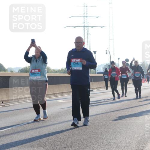 03.10.2025 - Köhlbrandbrückenlauf Luisa Fischer http://msf.ph/oto/8995560 03.10.2025 10:25:56 Position 3 2515, 3517 meine-sportfotos.de