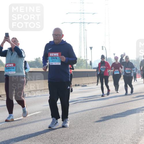 03.10.2025 - Köhlbrandbrückenlauf Luisa Fischer http://msf.ph/oto/8995565 03.10.2025 10:25:57 Position 3 2515, 3517 meine-sportfotos.de