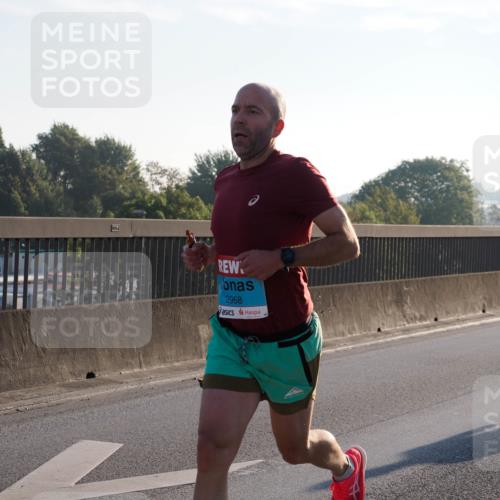 03.10.2025 - Köhlbrandbrückenlauf Fabian Wolf http://msf.ph/oto/8995567 03.10.2025 09:11:20 Position 3 2968 meine-sportfotos.de