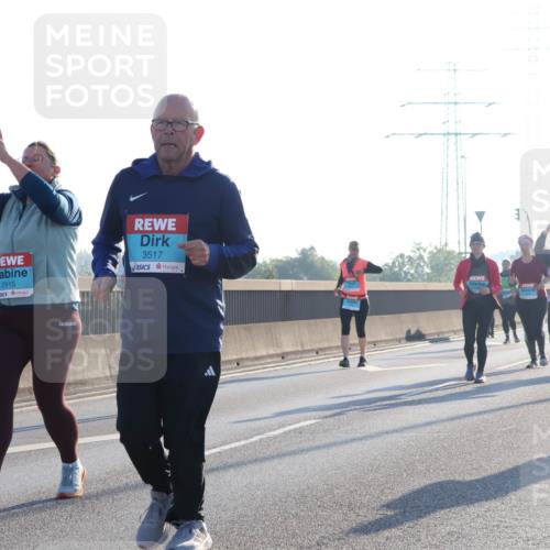 03.10.2025 - Köhlbrandbrückenlauf Luisa Fischer http://msf.ph/oto/8995575 03.10.2025 10:25:58 Position 3 2515, 3517 meine-sportfotos.de