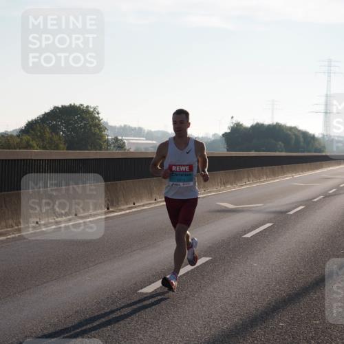 03.10.2025 - Köhlbrandbrückenlauf Fabian Wolf http://msf.ph/oto/8995576 03.10.2025 09:11:21 Position 3 1013 meine-sportfotos.de