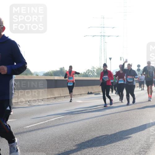 03.10.2025 - Köhlbrandbrückenlauf Luisa Fischer http://msf.ph/oto/8995577 03.10.2025 10:25:59 Position 3 3517, 2306 meine-sportfotos.de