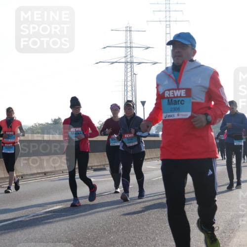 03.10.2025 - Köhlbrandbrückenlauf Luisa Fischer http://msf.ph/oto/8995593 03.10.2025 10:26:01 Position 3 24, 2306 meine-sportfotos.de