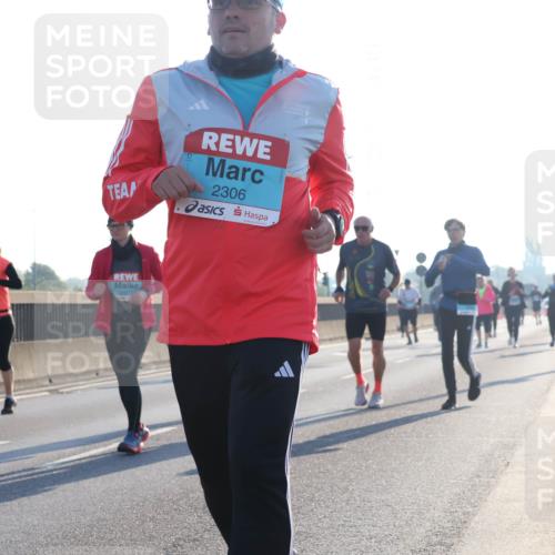 03.10.2025 - Köhlbrandbrückenlauf Luisa Fischer http://msf.ph/oto/8995601 03.10.2025 10:26:02 Position 3 2306, 1 meine-sportfotos.de