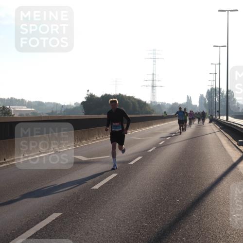 03.10.2025 - Köhlbrandbrückenlauf Fabian Wolf http://msf.ph/oto/8995612 03.10.2025 09:11:48 Position 3  meine-sportfotos.de