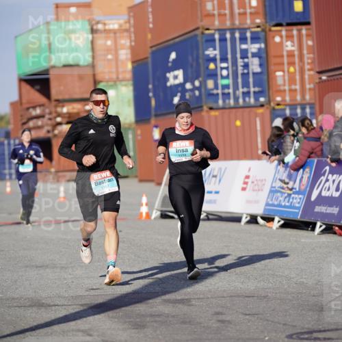 03.10.2025 - Köhlbrandbrückenlauf Michael Burmester http://msf.ph/oto/8995622 03.10.2025 09:58:03 Ziel 1027, 1114, 1167, 1210, 1251 meine-sportfotos.de