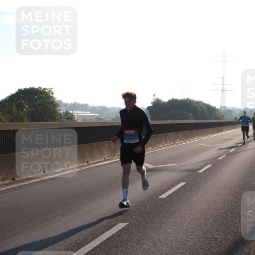 03.10.2025 - Köhlbrandbrückenlauf Fabian Wolf http://msf.ph/oto/8995643 03.10.2025 09:11:49 Position 3 3127 meine-sportfotos.de