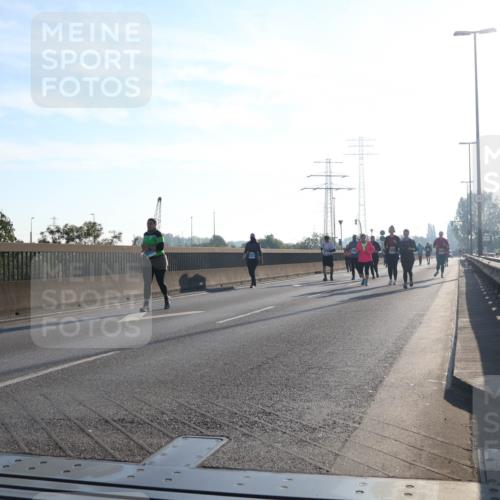 03.10.2025 - Köhlbrandbrückenlauf Luisa Fischer http://msf.ph/oto/8995649 03.10.2025 10:26:09 Position 3 00, 00 meine-sportfotos.de