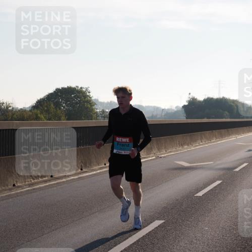 03.10.2025 - Köhlbrandbrückenlauf Fabian Wolf http://msf.ph/oto/8995657 03.10.2025 09:11:50 Position 3 3127 meine-sportfotos.de