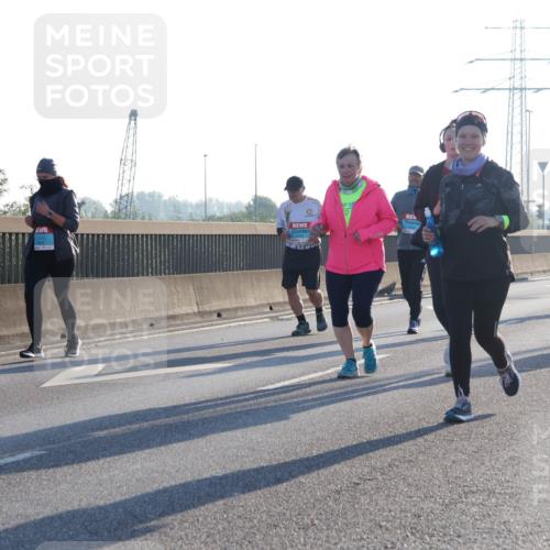 03.10.2025 - Köhlbrandbrückenlauf Luisa Fischer http://msf.ph/oto/8995685 03.10.2025 10:26:14 Position 3  meine-sportfotos.de