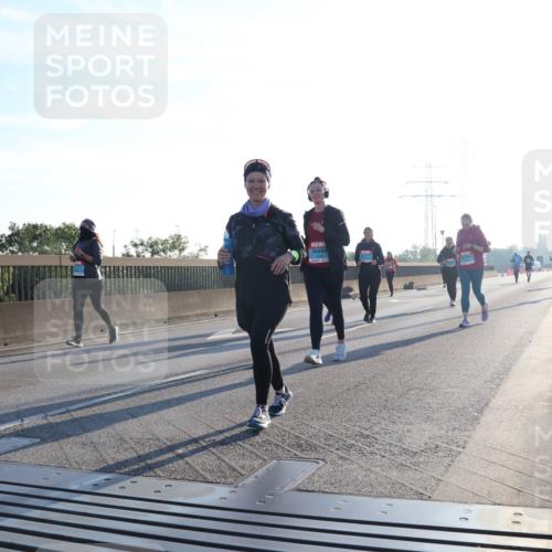 03.10.2025 - Köhlbrandbrückenlauf Luisa Fischer http://msf.ph/oto/8995696 03.10.2025 10:26:15 Position 3 0, 00, 000 meine-sportfotos.de