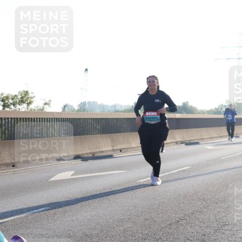 03.10.2025 - Köhlbrandbrückenlauf Luisa Fischer http://msf.ph/oto/8995728 03.10.2025 10:26:19 Position 3  meine-sportfotos.de