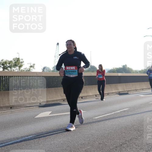 03.10.2025 - Köhlbrandbrückenlauf Luisa Fischer http://msf.ph/oto/8995733 03.10.2025 10:26:20 Position 3 3571 meine-sportfotos.de