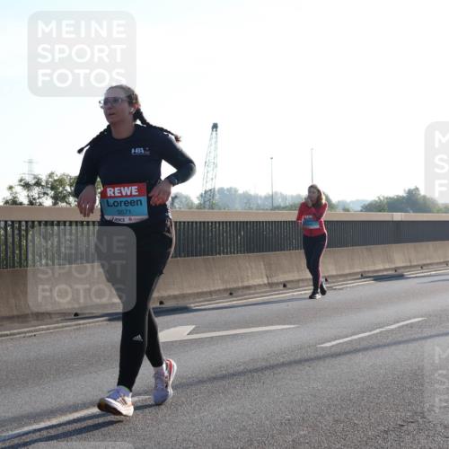 03.10.2025 - Köhlbrandbrückenlauf Luisa Fischer http://msf.ph/oto/8995737 03.10.2025 10:26:21 Position 3 3571 meine-sportfotos.de