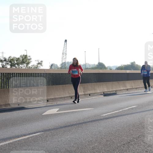 03.10.2025 - Köhlbrandbrückenlauf Luisa Fischer http://msf.ph/oto/8995746 03.10.2025 10:26:22 Position 3  meine-sportfotos.de