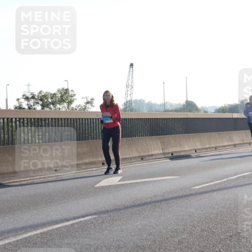 03.10.2025 - Köhlbrandbrückenlauf Luisa Fischer http://msf.ph/oto/8995753 03.10.2025 10:26:23 Position 3  meine-sportfotos.de