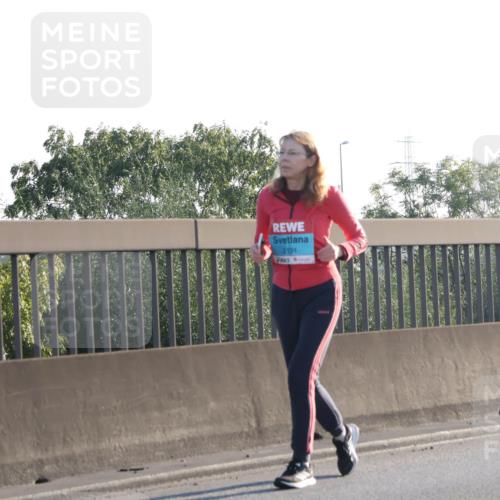 03.10.2025 - Köhlbrandbrückenlauf Luisa Fischer http://msf.ph/oto/8995768 03.10.2025 10:26:25 Position 3 2191 meine-sportfotos.de