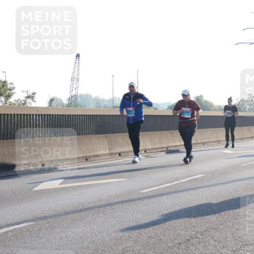 03.10.2025 - Köhlbrandbrückenlauf Luisa Fischer http://msf.ph/oto/8995776 03.10.2025 10:26:26 Position 3  meine-sportfotos.de