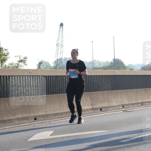 03.10.2025 - Köhlbrandbrückenlauf Luisa Fischer http://msf.ph/oto/8995815 03.10.2025 10:26:31 Position 3  meine-sportfotos.de