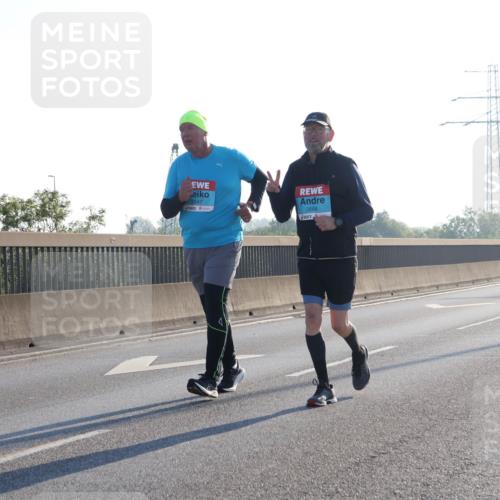 03.10.2025 - Köhlbrandbrückenlauf Luisa Fischer http://msf.ph/oto/8995839 03.10.2025 10:26:34 Position 3 2647, 2664 meine-sportfotos.de