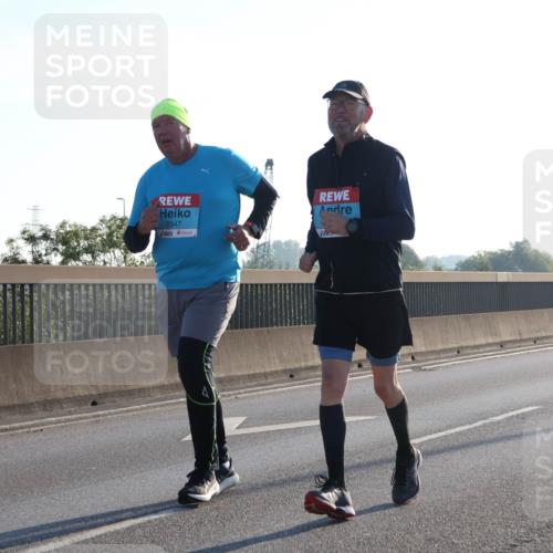 03.10.2025 - Köhlbrandbrückenlauf Luisa Fischer http://msf.ph/oto/8995850 03.10.2025 10:26:35 Position 3 2647 meine-sportfotos.de