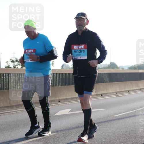 03.10.2025 - Köhlbrandbrückenlauf Luisa Fischer http://msf.ph/oto/8995851 03.10.2025 10:26:35 Position 3 26, 2664 meine-sportfotos.de