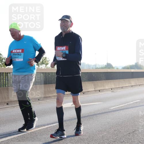 03.10.2025 - Köhlbrandbrückenlauf Luisa Fischer http://msf.ph/oto/8995854 03.10.2025 10:26:36 Position 3 2647 meine-sportfotos.de
